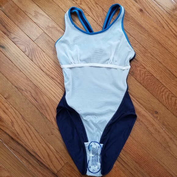 AquaLight racerback one-piece swimsuit 32 - Picture 5 of 5